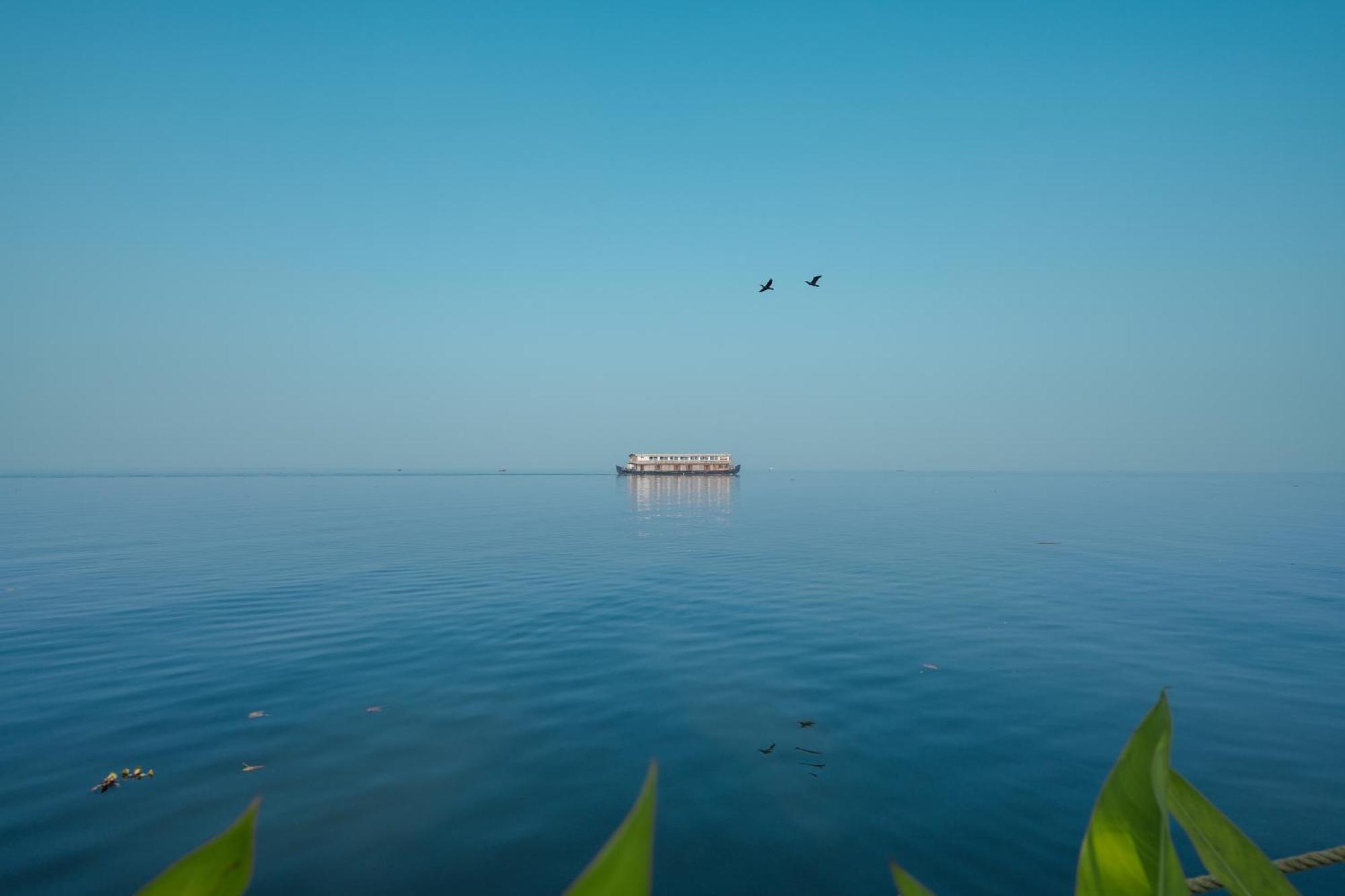 Lakesong Resort Kumarakom Exterior foto